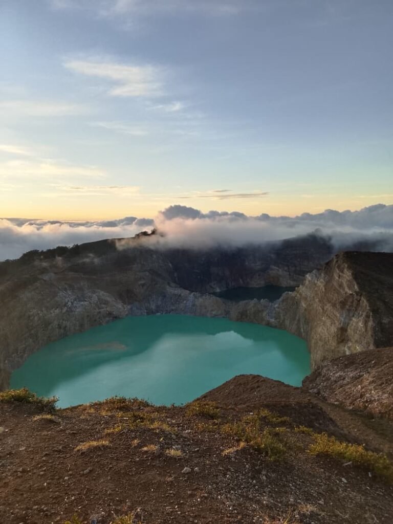 kelimutu Flores tour